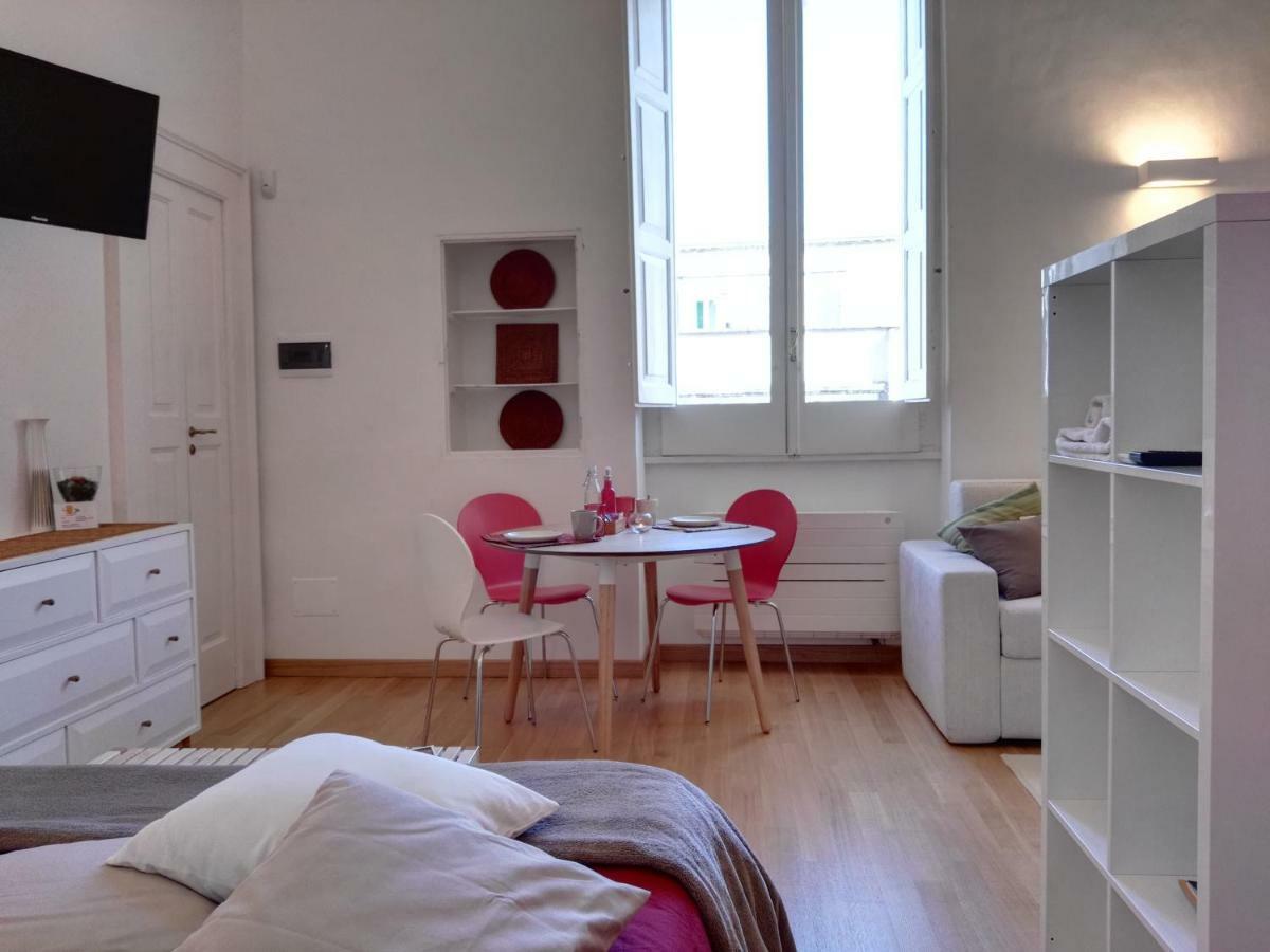 לצ'ה B&B La Casa Gialla מראה חיצוני תמונה