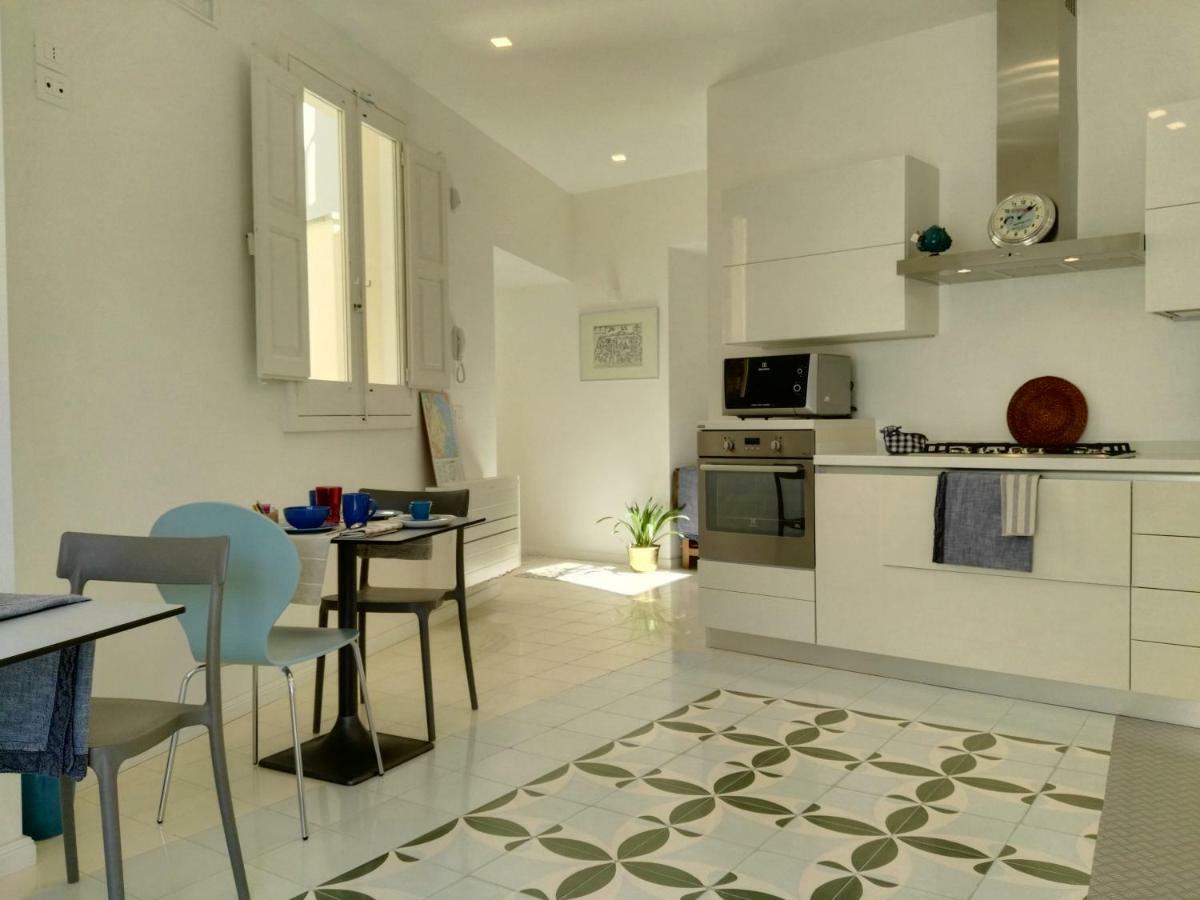 לצ'ה B&B La Casa Gialla מראה חיצוני תמונה
