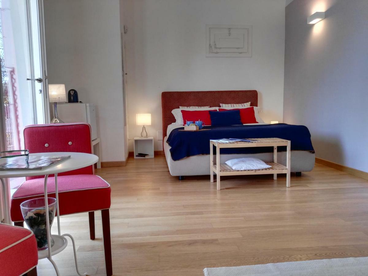 לצ'ה B&B La Casa Gialla מראה חיצוני תמונה